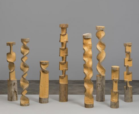 Peter Schuyff, Eight small totems, 2006