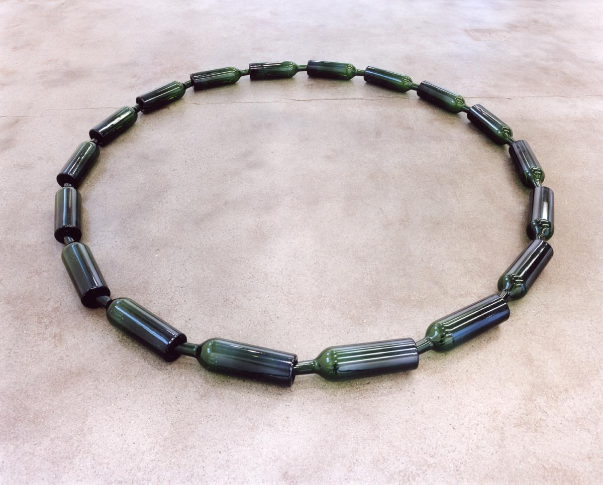 Mona Hatoum, Vicious Circle, 1999
